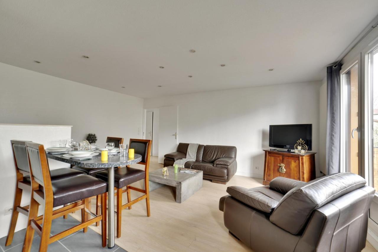 Chic Apart With Parking Apartment Saint-Denis  Exterior photo
